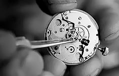 雅克德罗手表维修（雅克德罗手表调整日期时卡住的解决方法）